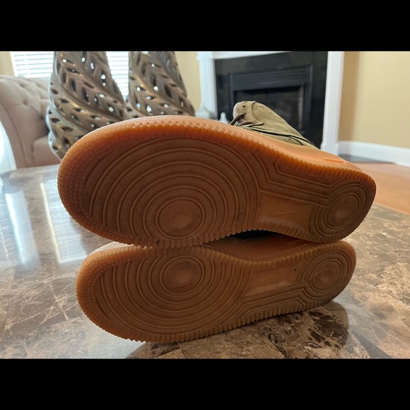 Size 7 Hunter Green Nike - Picture 5 of 5